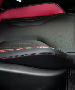Интерьер Geely New Coolray, фото 10/18